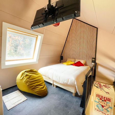 Capsule Lotus-Balneo-Sauna-Billard-Nintendo Hastiere-par-dela Экстерьер фото